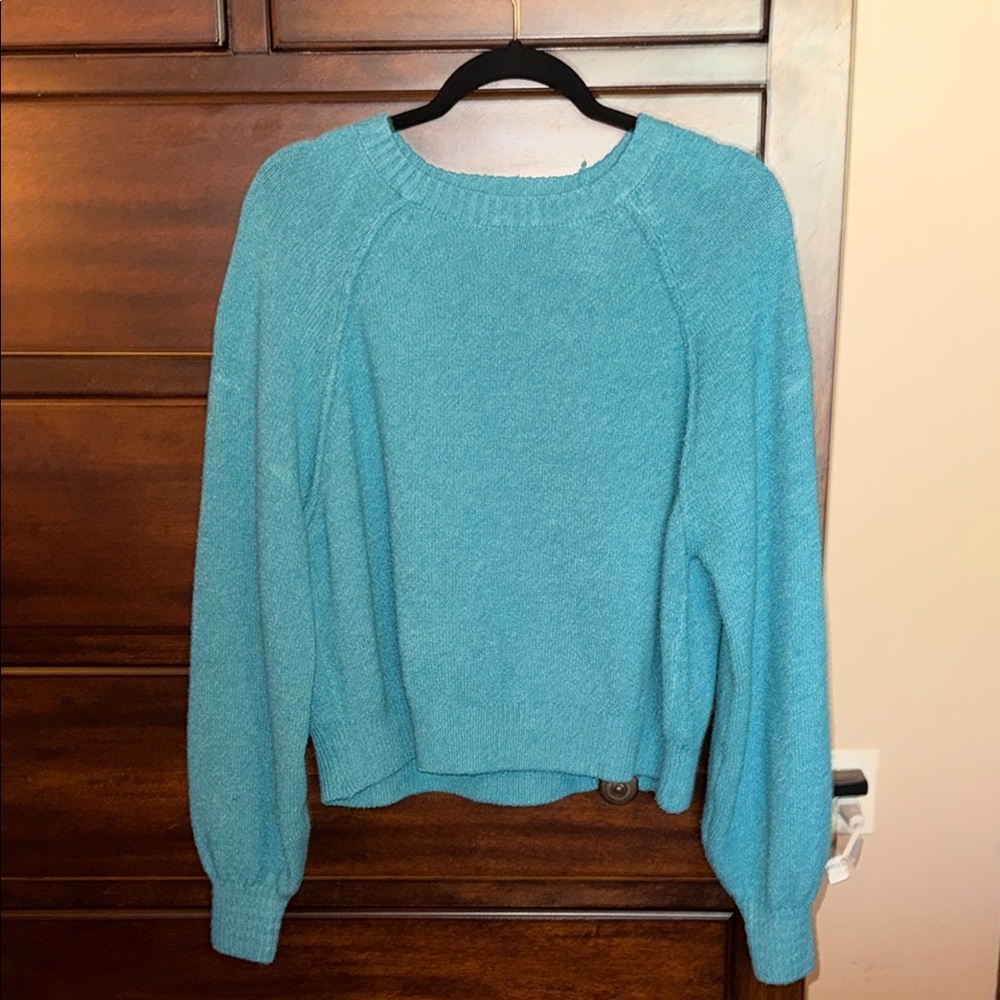 Women's Turquoise Sweater